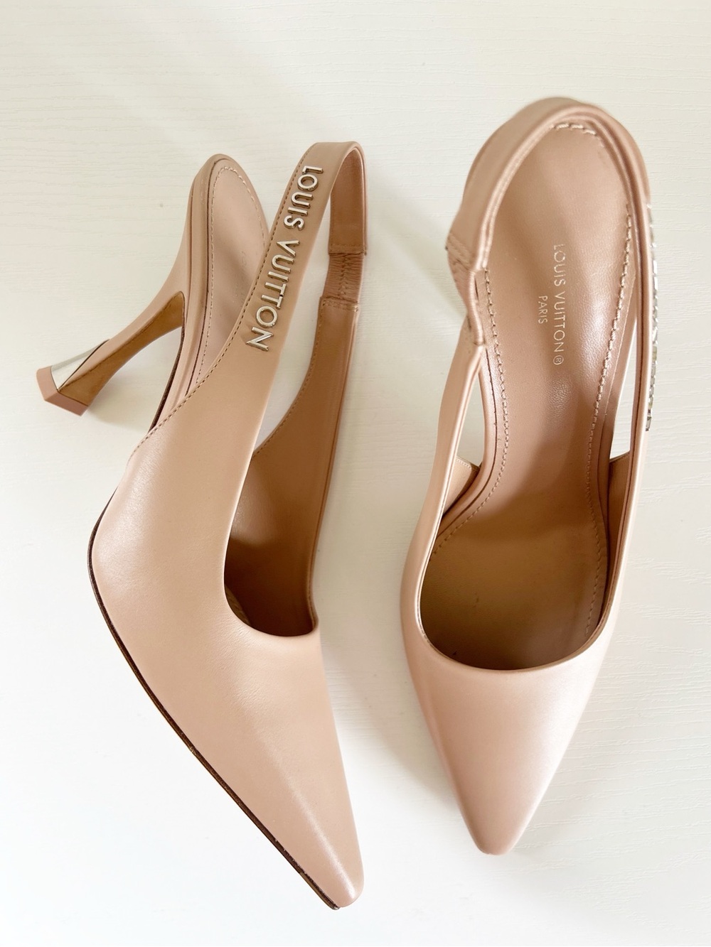 Louis Vuitton Sparkle Nude Leather Slingback Heels Size EU 39
